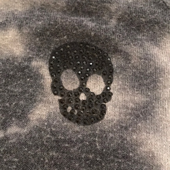 Tie dyed skull top - Picture 7 of 7